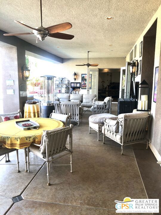 18 Calais Circle, Rancho Mirage CA: https://media.crmls.org/mediaz/6e84c0ac-9b29-4354-8fa6-819bd9822b8a.jpg