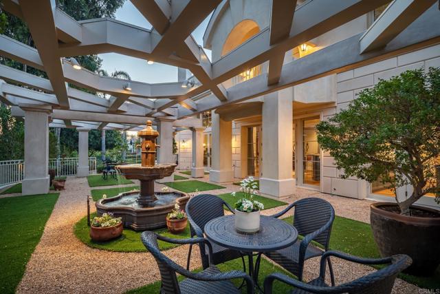 14479 Emerald Lane, Rancho Santa Fe CA: https://media.crmls.org/mediaz/6e85dd10-9817-4e58-83b7-a1979011948d.jpg