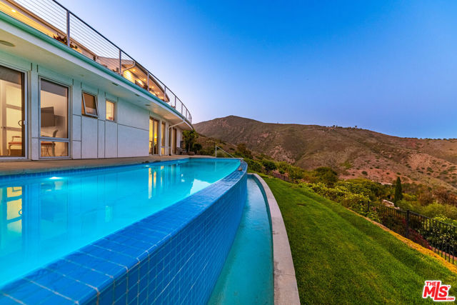 28405 Via Acero Street, Malibu, CA 90265