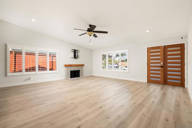 11184 Calle Dario, San Diego CA: https://media.crmls.org/mediaz/6e874b51-2fa2-4009-95ea-1f46744ad79c.jpg