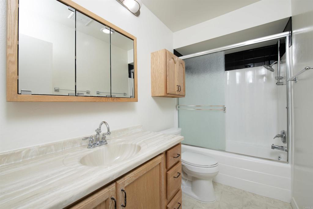 6304 Friars Rd - photo 13