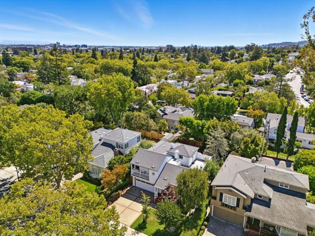 513 Castilian Way, San Mateo CA: https://media.crmls.org/mediaz/6e892a7b-d510-4e19-a1e8-bdeca4bcec39.jpg