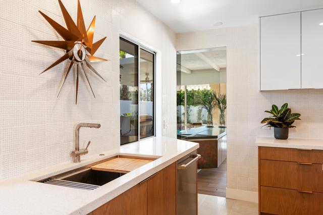 75493 Stardust Lane, Indian Wells CA: https://media.crmls.org/mediaz/6e8993d5-ff4d-4c68-859b-73d4d9c05534.jpg