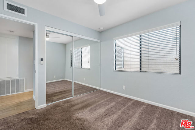 869 Village Square, Palm Springs CA: https://media.crmls.org/mediaz/6e89f72a-349c-4b1f-b0b2-650bd046cb13.jpg