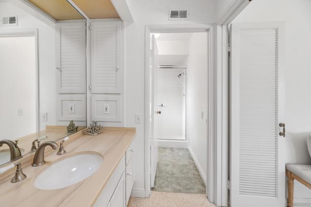 12635 Pacato Circle S, San Diego CA: https://media.crmls.org/mediaz/6e8b7195-6ff9-4a0e-a260-98769f4ff464.jpg