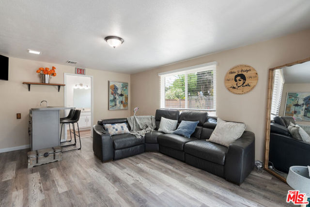 43818 Halcom Avenue, Lancaster CA: https://media.crmls.org/mediaz/6e8bcfc2-1521-4024-9e65-f3d99e9680d3.jpg