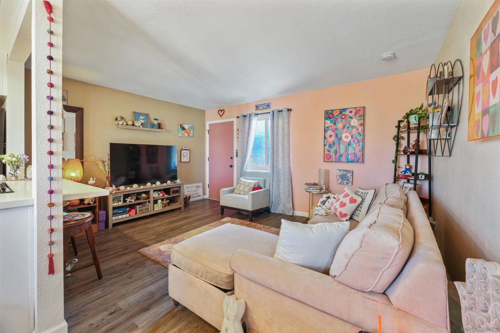 4161 Winona Ave - photo 3