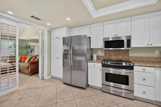 76184 Sweet Pea Way, Palm Desert, CA 92211
