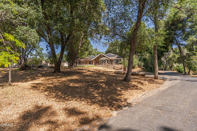51793 Quail Ridge Road, Oakhurst CA: https://media.crmls.org/mediaz/6e8d1e04-c754-44a3-a410-70c1ac62b949.jpg