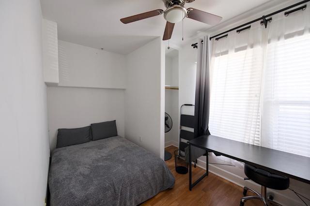 1515 14th Avenue, Oakland CA: https://media.crmls.org/mediaz/6e8ebeae-4239-4ccd-802a-ba36b2e7536d.jpg