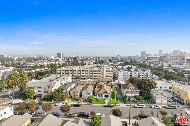 Image 33 of 40 For 528 Daisy Avenue