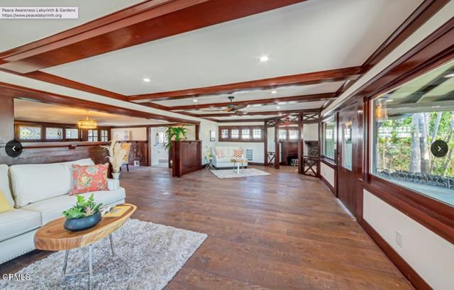 Detail Gallery Image 4 of 18 For 5357 S Victoria Ave, Los Angeles,  CA 90043 - 4 Beds | 3/1 Baths