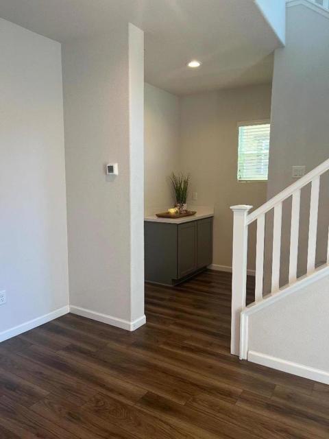 5005 King Place, Rohnert Park CA: https://media.crmls.org/mediaz/6e910e22-93d7-4b88-b424-ba939542d187.jpg