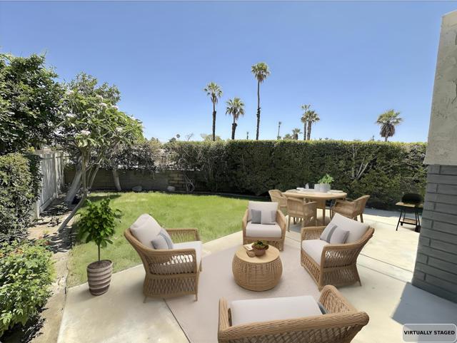 1262 Sunflower N Circle, Palm Springs CA: https://media.crmls.org/mediaz/6e91756c-07e6-4979-b14a-400beecc2c76.jpg