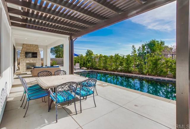 1221 Gable Court, San Marcos CA: https://media.crmls.org/mediaz/6e92024d-3a68-44ae-9107-97a122fd2d6d.jpg