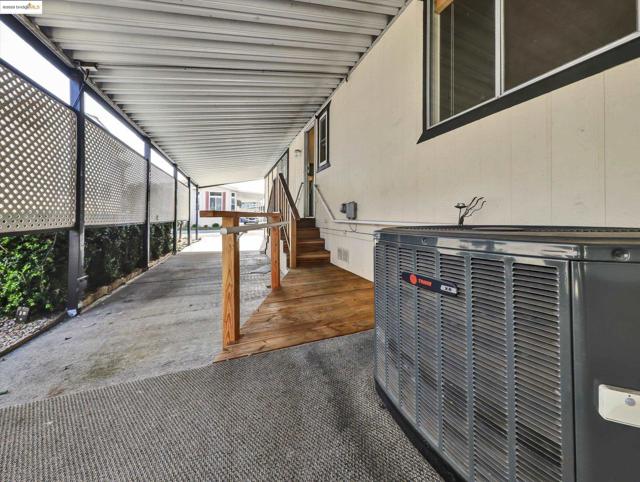 29064 MENDEZ RD, Hayward CA: https://media.crmls.org/mediaz/6e93966d-cc38-4bf0-ac21-3501a6c89c81.jpg