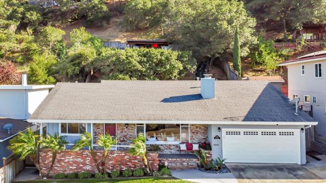 241 42nd Avenue, San Mateo CA: https://media.crmls.org/mediaz/6e93b3c1-2d73-4255-ad0b-fc7ef008802f.jpg