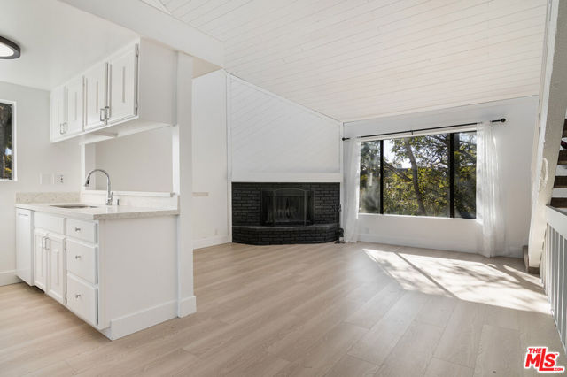 2428 Ocean Avenue photo 5