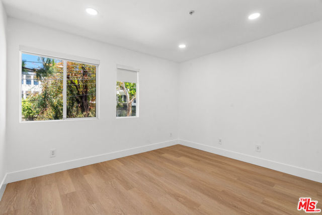 16100 West Sunset Boulevard, 201 photo 19