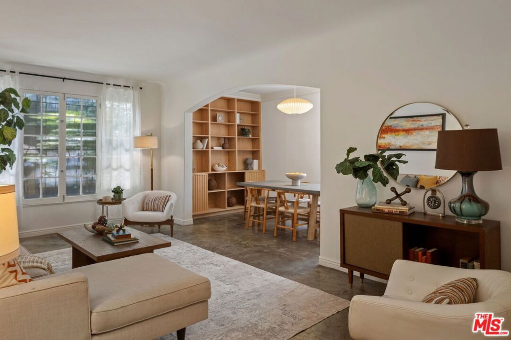 1345 N Hayworth Avenue #2