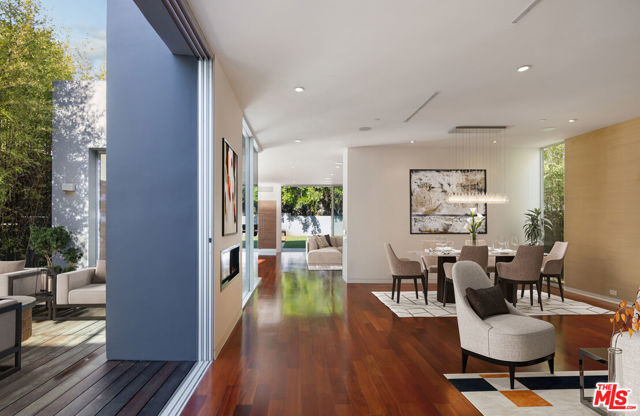 521 Marine Street photo 2