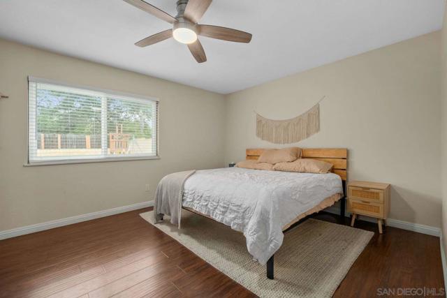 9026 W Hamilton St, Rancho Cucamonga CA: https://media.crmls.org/mediaz/6e964c71-d1df-44c2-9221-1a11baed97be.jpg