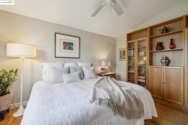 26 Farallon Ct, Richmond CA: https://media.crmls.org/mediaz/6e966db6-cd4e-45c0-9ba1-83c60717d791.jpg