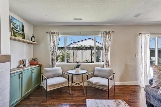 8100 Springdale Court, Gilroy CA: https://media.crmls.org/mediaz/6e96e2a1-dec6-4232-a24c-0680fd139e27.jpg