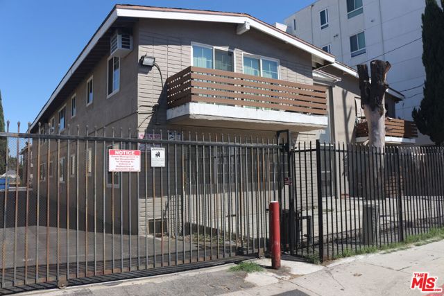 6538 Sepulveda Boulevard, Van Nuys CA: https://media.crmls.org/mediaz/6e96fe4e-4962-4039-a5b6-9eeda15ec324.jpg