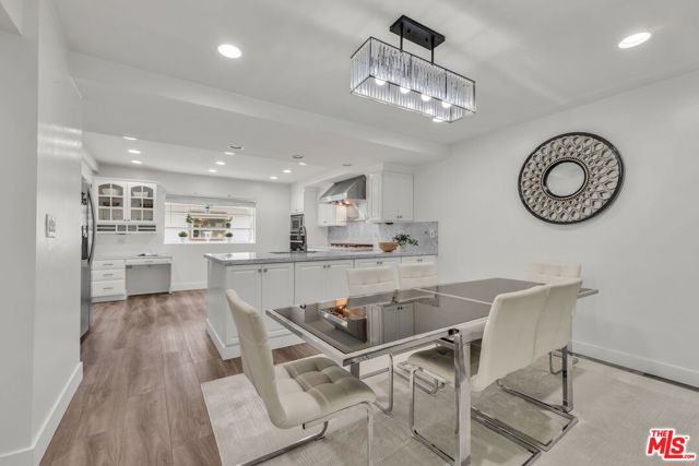 13224 Admiral Avenue, Marina del Rey CA: https://media.crmls.org/mediaz/6e97671c-494f-46e0-a603-cfcc5a282f3e.jpg