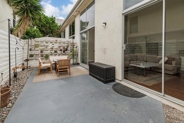2544 Navarra Dr, Carlsbad CA: https://media.crmls.org/mediaz/6e97a65e-d3e4-4196-8ed6-7d756cd1238f.jpg
