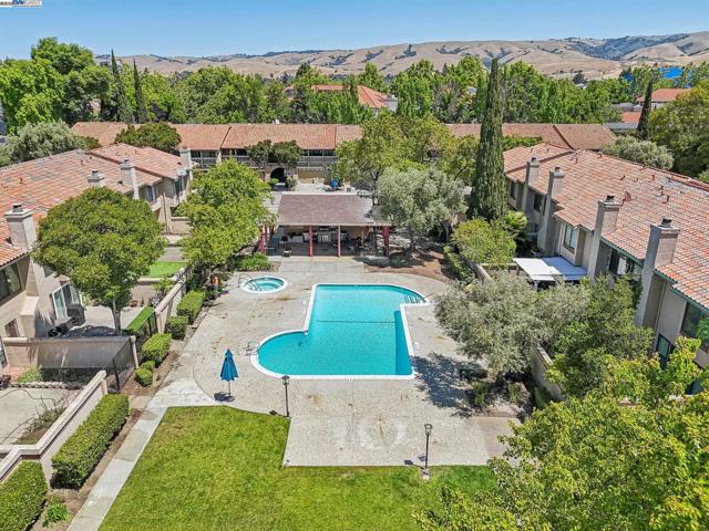 Image 21 of 24 For 34242 Arizona St  18