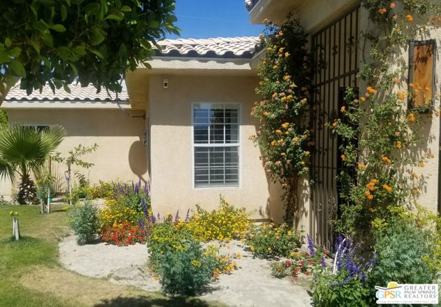 3116 E Via Escuela, Palm Springs CA: https://media.crmls.org/mediaz/6e985f69-75ac-491a-a948-75f7e2013e5f.jpg