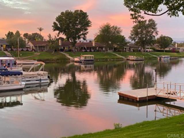 1564 Via Brisa Del Lago, San Marcos CA: https://media.crmls.org/mediaz/6e988e13-0685-43b6-9b95-00e18182b578.jpg