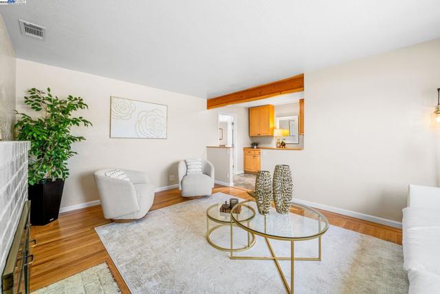 3819 California Way, Livermore CA: https://media.crmls.org/mediaz/6e993017-fbf8-4b5d-8284-bae45b7767fa.jpg