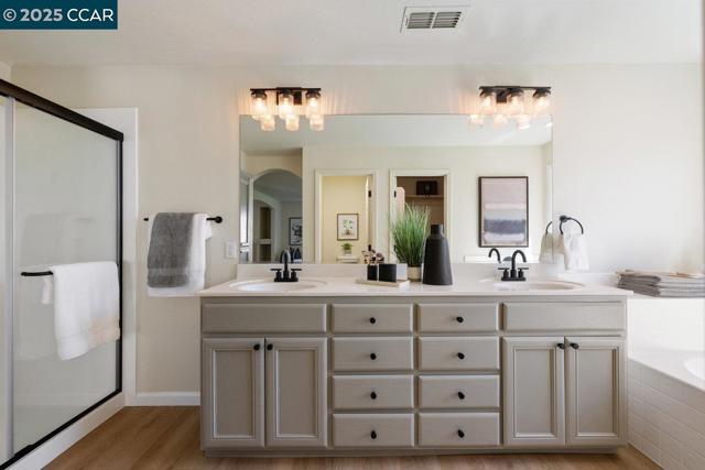 4107 Wheat Ct, Tracy CA: https://media.crmls.org/mediaz/6e994c3a-88fa-4e38-b4cd-1913e59cc682.jpg
