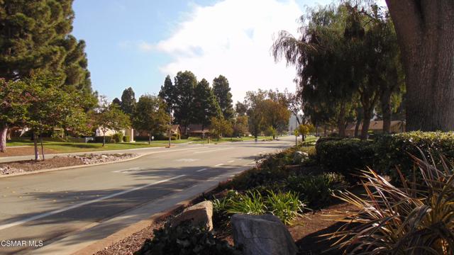 35205 Village 35, Camarillo CA: https://media.crmls.org/mediaz/6e99827b-e00e-41cc-8583-112fbb79c265.jpg