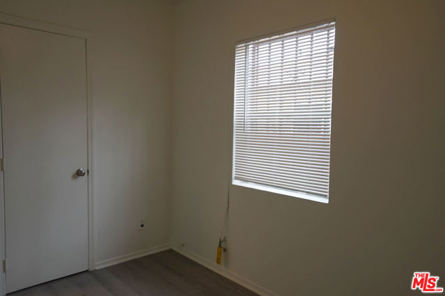 1526 W 83rd Street, Los Angeles CA: https://media.crmls.org/mediaz/6e9a420e-7ca1-44b1-bdcc-92ed188ce6a7.jpg