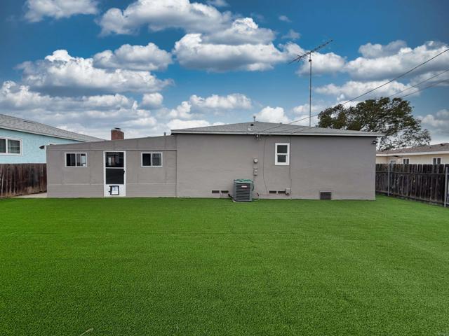 Detail Gallery Image 13 of 14 For 1117 Lorna Ave, El Cajon,  CA 92020 - 4 Beds | 2 Baths