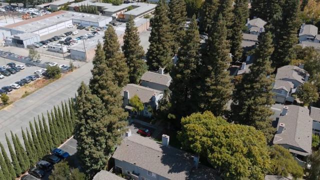 556 Quail Bush Court, San Jose CA: https://media.crmls.org/mediaz/6e9b061c-a9bd-435c-bcc3-6c61bdfca1d2.jpg