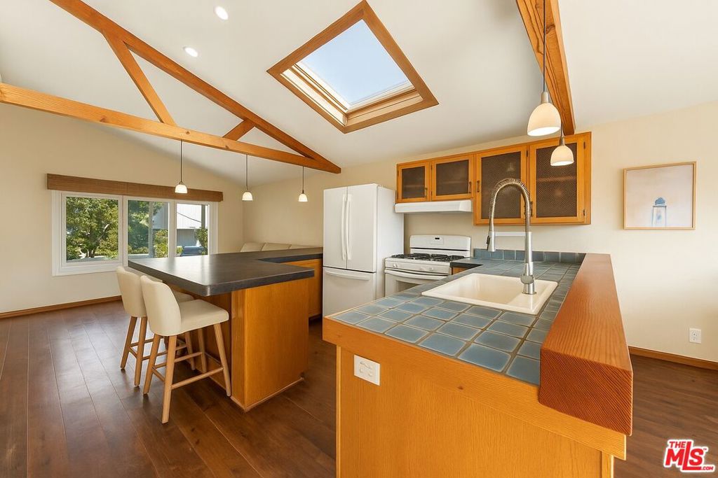 MLS #25617157 image #17