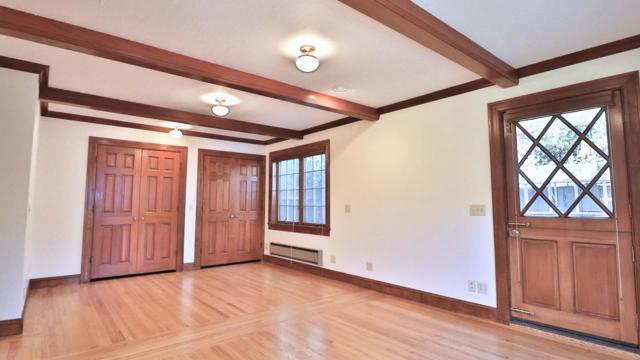 200 Iris Way, Palo Alto CA: https://media.crmls.org/mediaz/6e9d4307-14a0-4fd0-85a9-1771f36b848b.jpg