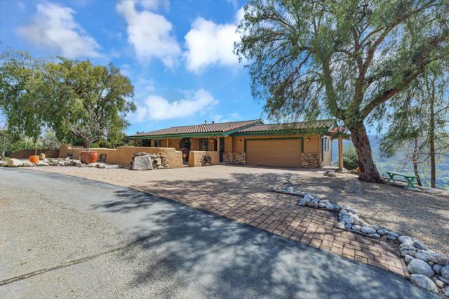 18 Asoleado Drive, Carmel Valley CA: https://media.crmls.org/mediaz/6e9d5f51-daf2-4957-8bea-e33913ae3f89.jpg