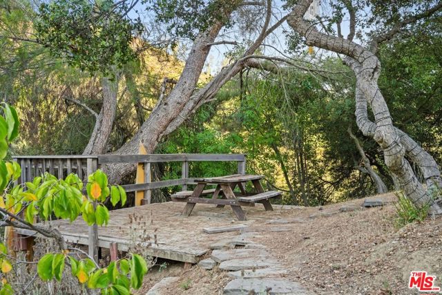 2365 Old Topanga Canyon Road, Topanga CA: https://media.crmls.org/mediaz/6e9e0228-f318-4fb2-9a8d-4a4cee344518.jpg