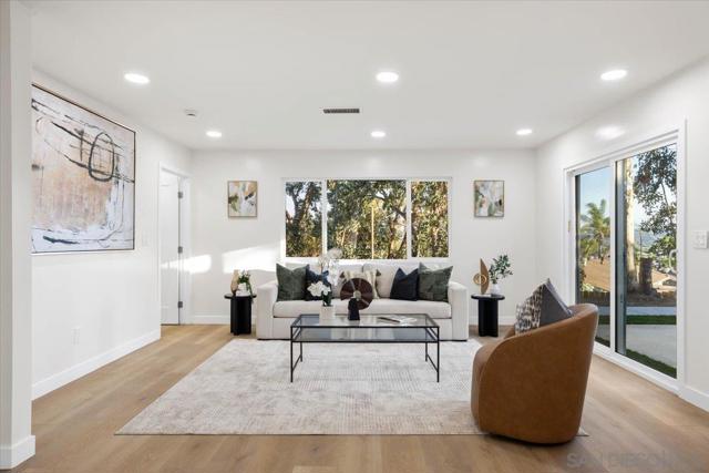 9659 Mast Blvd, Santee CA: https://media.crmls.org/mediaz/6e9e1d9c-310c-4909-a5d1-9d86ca9e634c.jpg