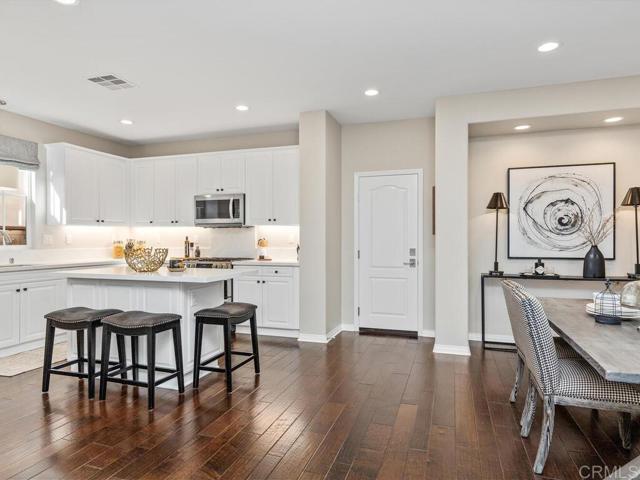 Detail Gallery Image 12 of 52 For 15677 Concord Ridge Terrace, San Diego,  CA 92127 - 4 Beds | 2/1 Baths