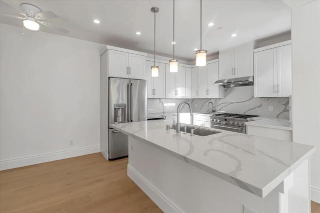 3074 Malcolm Avenue, Oakland CA: https://media.crmls.org/mediaz/6e9f15db-d9a8-445d-913c-e953cec641cb.jpg