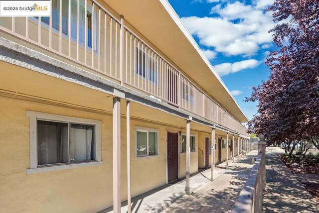 Details for 2011 Rutherford, Oakland, CA 94601