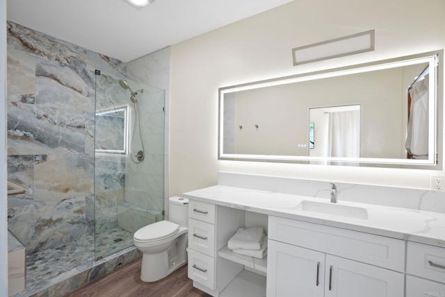 Detail Gallery Image 28 of 31 For 3749 Kingsley St, San Diego,  CA 92106 - 4 Beds | 4 Baths