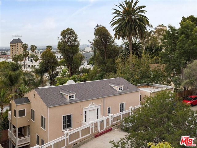 6612 Emmet Terrace, Los Angeles CA: https://media.crmls.org/mediaz/6e9f93a7-d543-43a9-b957-e5abaf0bd2a9.jpg